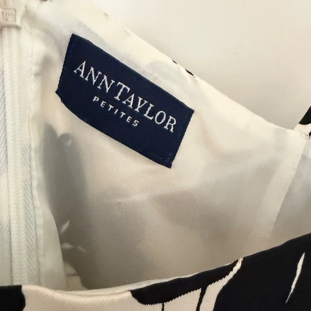 Ann Taylor Black and White Floral 100% Silk Shiftdress Size 4?: Preppy, Abstract - Picture 3 of 10